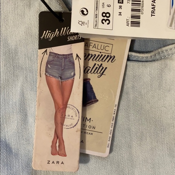 Trafaluc High Waisted Shorts - Picture 2 of 3